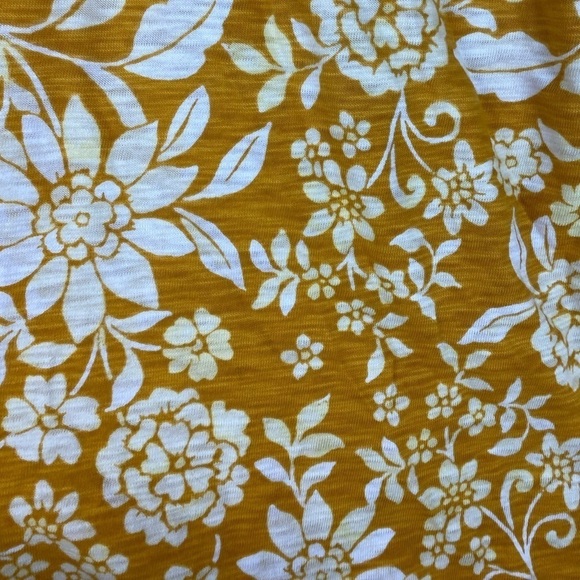 NWT Mustard Yellow Floral Ruffle Crisscross Back tank top blouse plus size 4XL - Picture 3 of 4